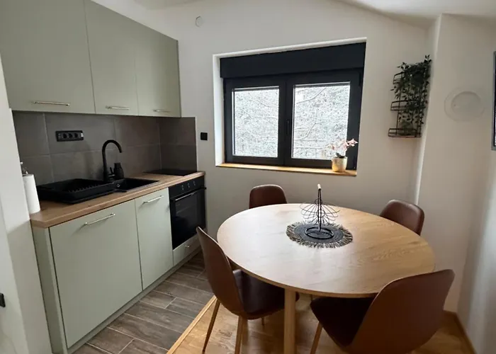 Apartment Green Lägenhet